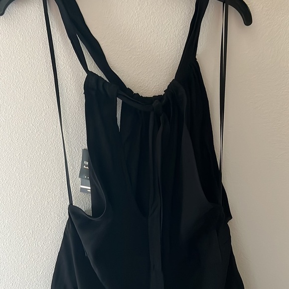 Forever 21 black high neck top V‎ back adjustable ties button sides romper new S - Picture 4 of 8